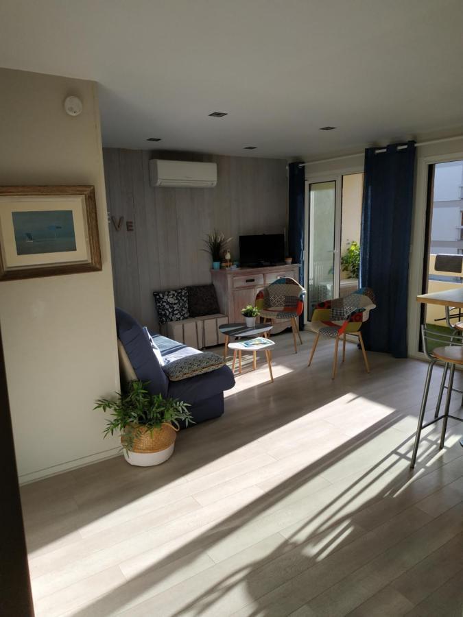 Charmant Appartement A 350M De La Plage Et Du Port Фрежюс Экстерьер фото